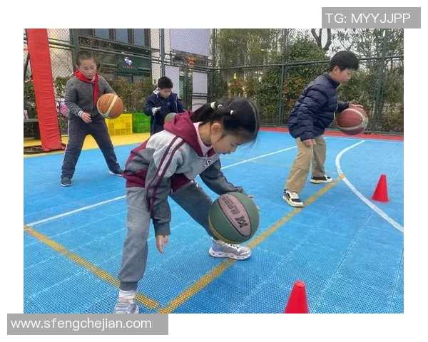 幼儿园室内篮球游戏创意玩法助力孩子们快乐成长与团队合作能力提升